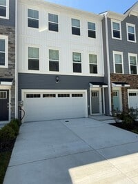 Building Photo - Stylish Townhome Overlooking River Marsh Golf Course- Cambridge, MD