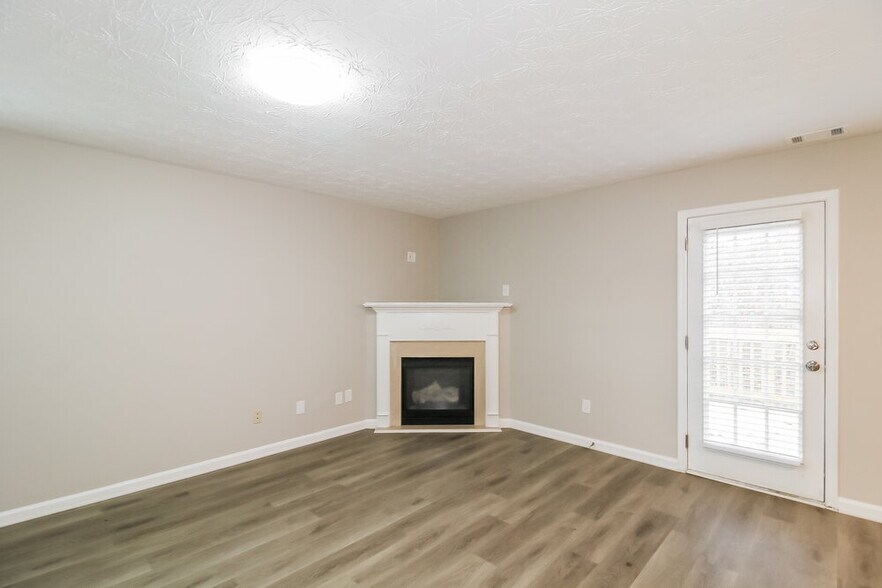 Building Photo - 420 Townsend Bend