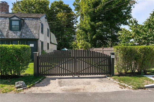 Building Photo - 99 Coggeshall Ave