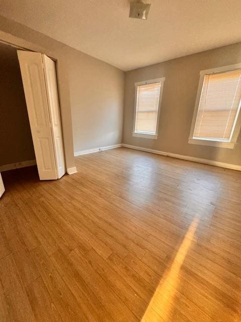 Building Photo - 228 N Kenwood Ave