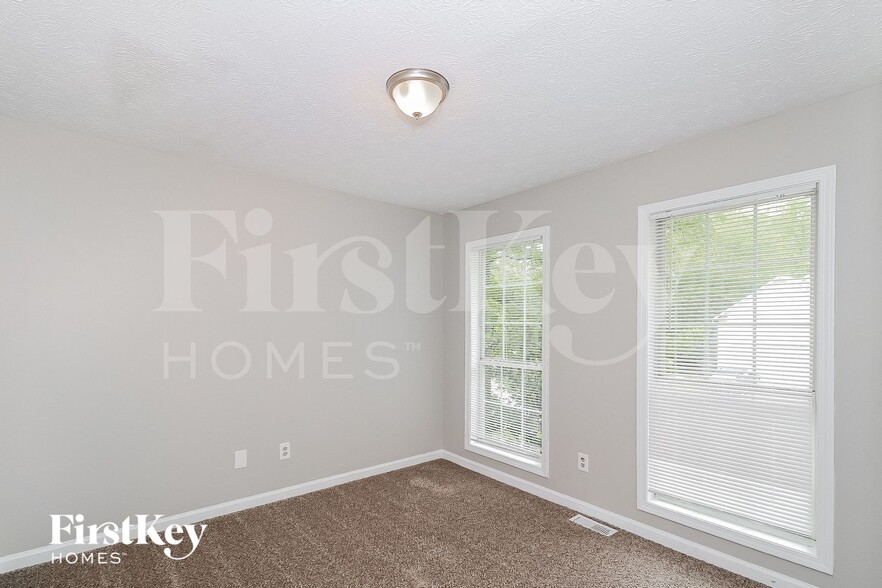 Building Photo - 2825 Candler Run