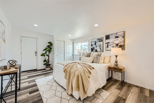 Building Photo - Just renovated - 4 bedroom Home