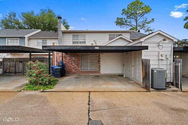 Building Photo - 203 Stratmore Dr