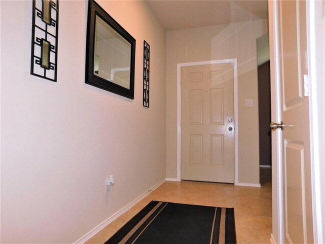 Building Photo - 9411 Paloma Creek Dr