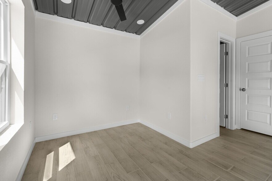 Building Photo - 802 Old Wise Rd