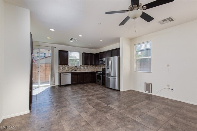 Building Photo - 1164 Campassole Ct