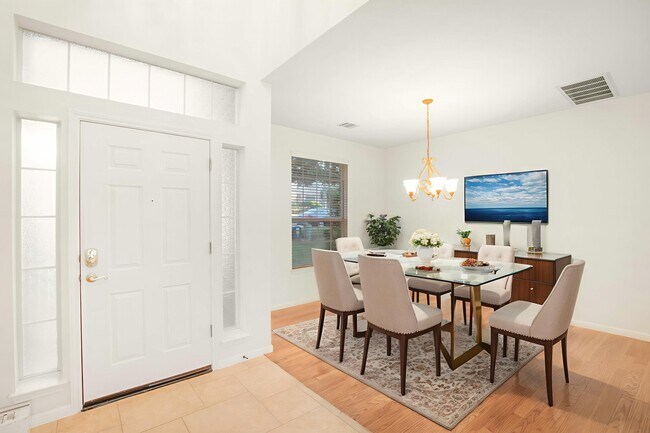 Building Photo - 2514 Crenshaw Dr