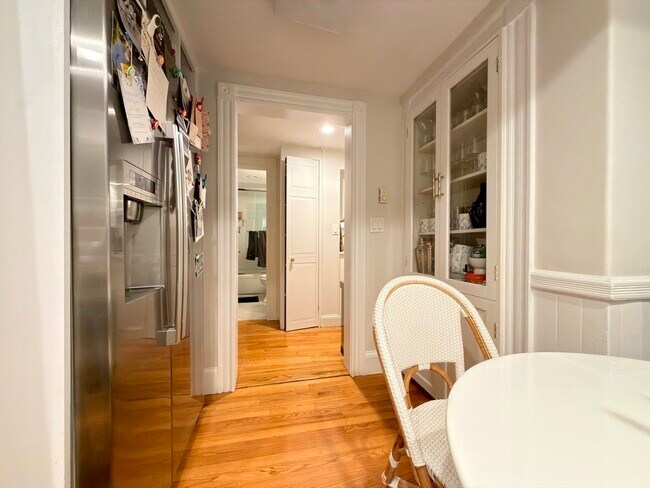 Building Photo - 41 Pinckney St