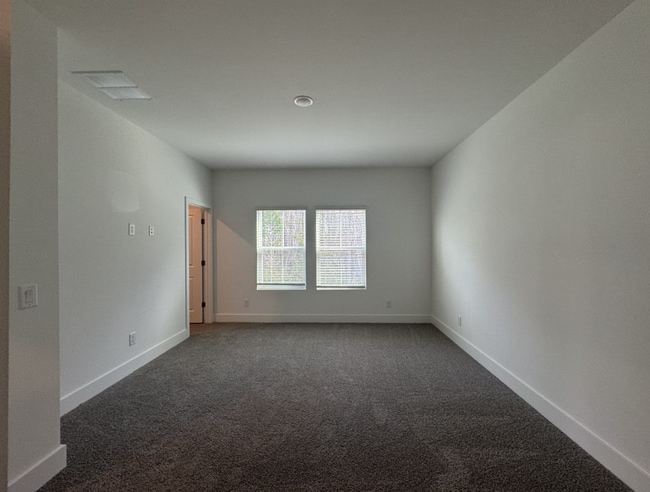 Building Photo - Spacious 4BR, 3BA Home in Aspire at New Ha...
