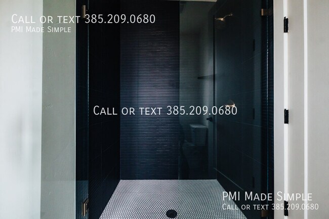 Building Photo - 1380 S 900 W