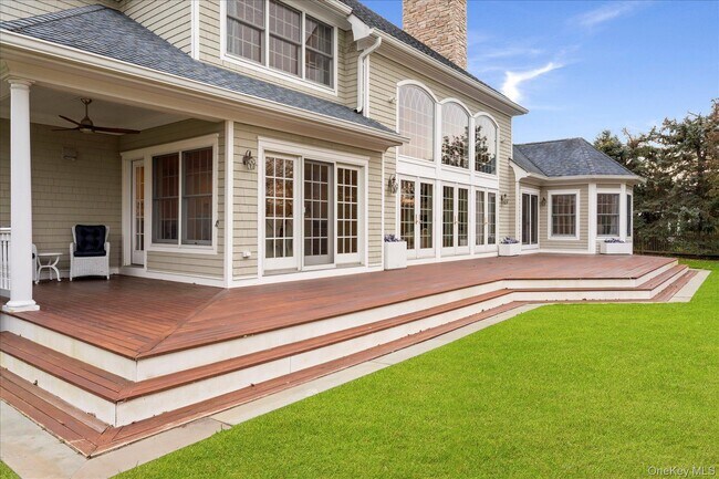 Building Photo - 2995 Laurel Trail