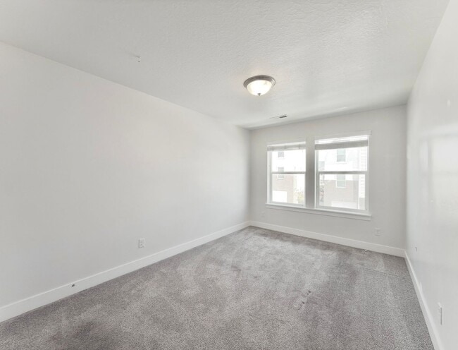 Building Photo - 3 Bed | 2.5 Bath | 2,365 sq ft above grade | Full unfinished basement | 2-car garage