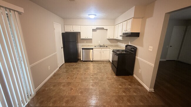 Building Photo - 1313 Jersey St