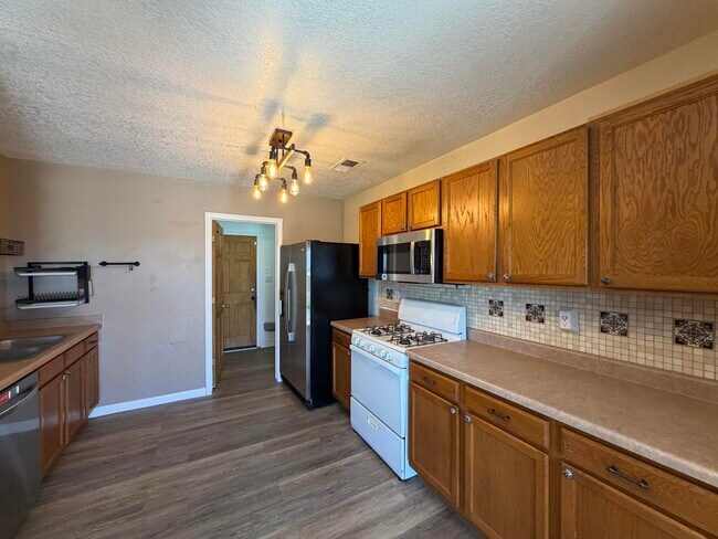 Building Photo - 6227 Castle Dome Pl NW
