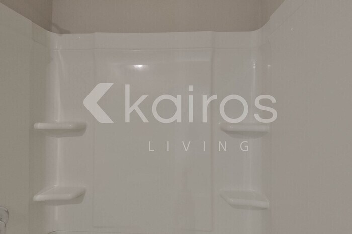 Building Photo - 8681 SW 43rd Ter