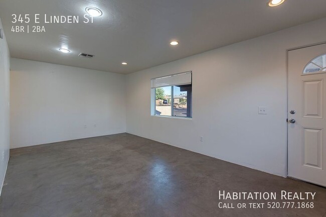 Building Photo - Pre-Lease!! Modern Style, beautifully reno...