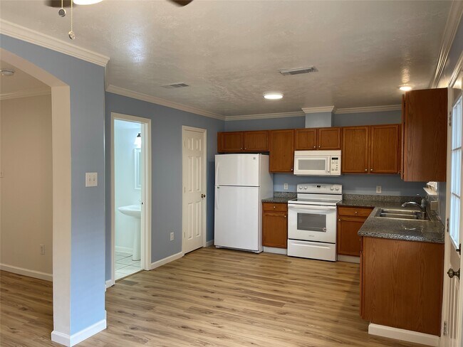 Building Photo - 11735 Alief Clodine Rd