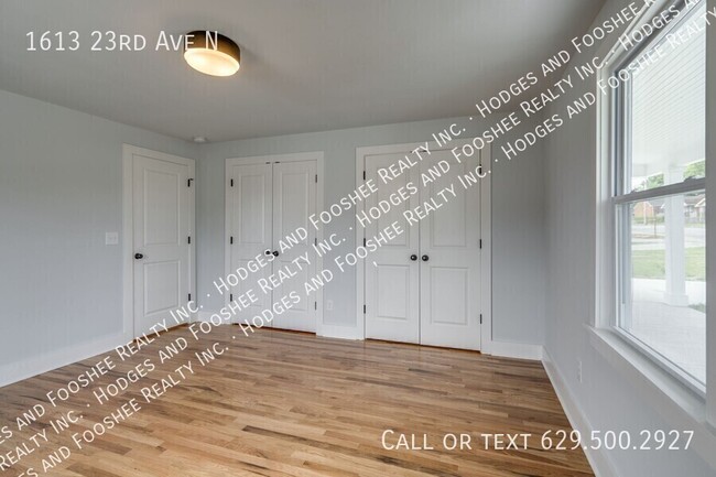 Building Photo - 1613 23rd Ave N