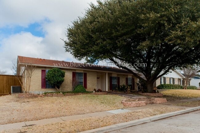 Building Photo - 10239 Catalpa Rd