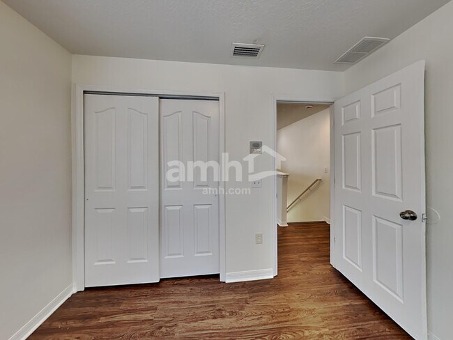 Building Photo - 19640 Timberbluff Dr