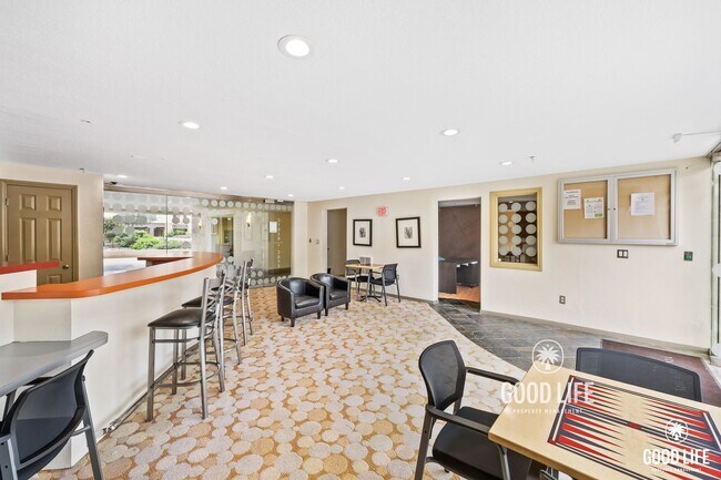 Building Photo - Modern 2 Bed Condo with Resort-Style Amenities in UTC