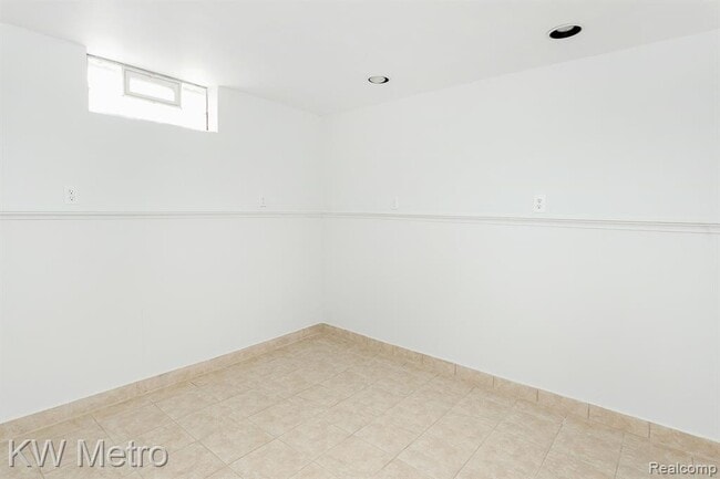 Building Photo - 1907 N Connecticut Ave