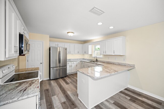 Building Photo - 25930 Overton Dr