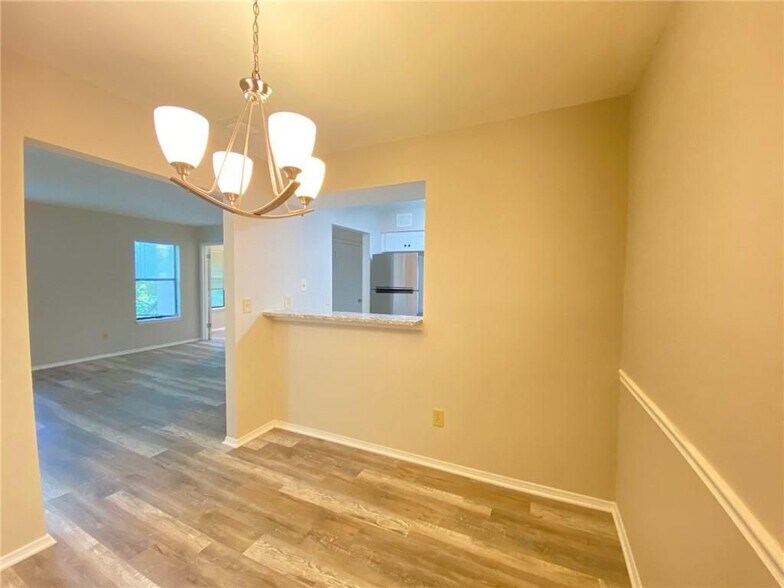 Building Photo - 1309 Old Hammond Chase