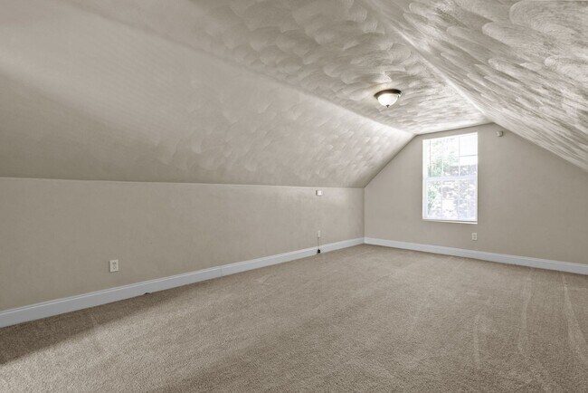 Building Photo - Charming 3-Bedroom Home for Rent in Norfolk!