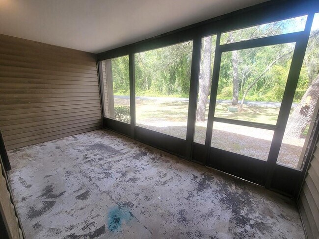 Building Photo - 11411 Pike Ct