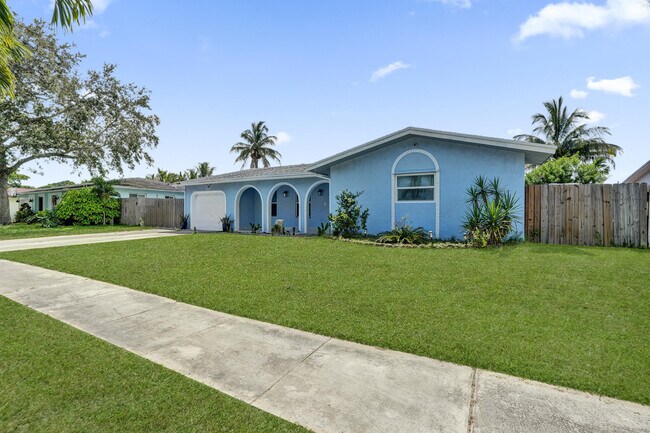 Building Photo - 855 NW 80th Terrace