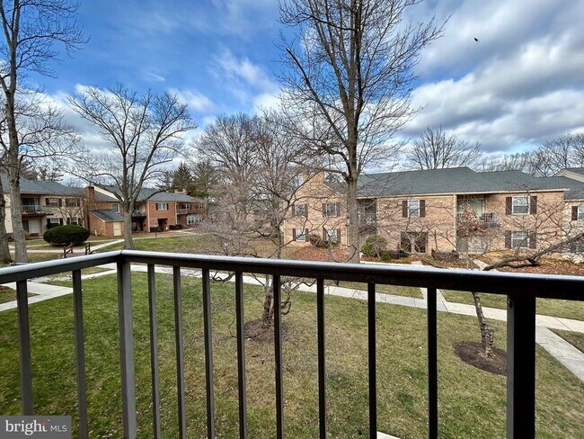 Building Photo - 1027 N Valley Forge Rd