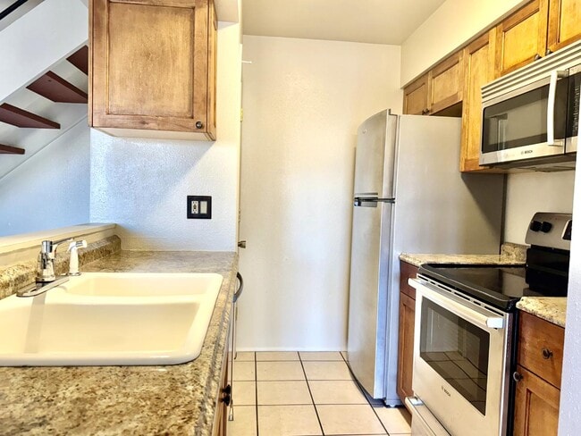 Building Photo - 6536 Calle La Paz