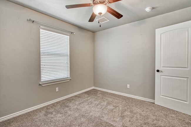 Building Photo - 7896 Enchanted Path Dr