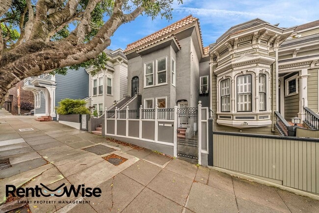 Building Photo - 1818 Lyon St