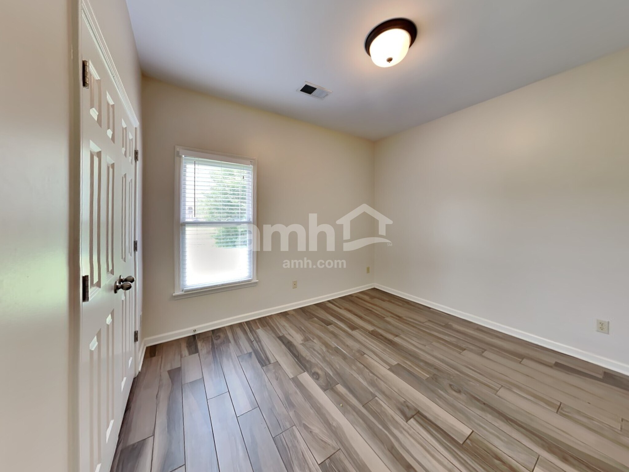 Building Photo - 1641 Kings Pond Cv