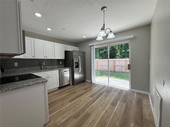 Building Photo - 1151 W Minneola Ave
