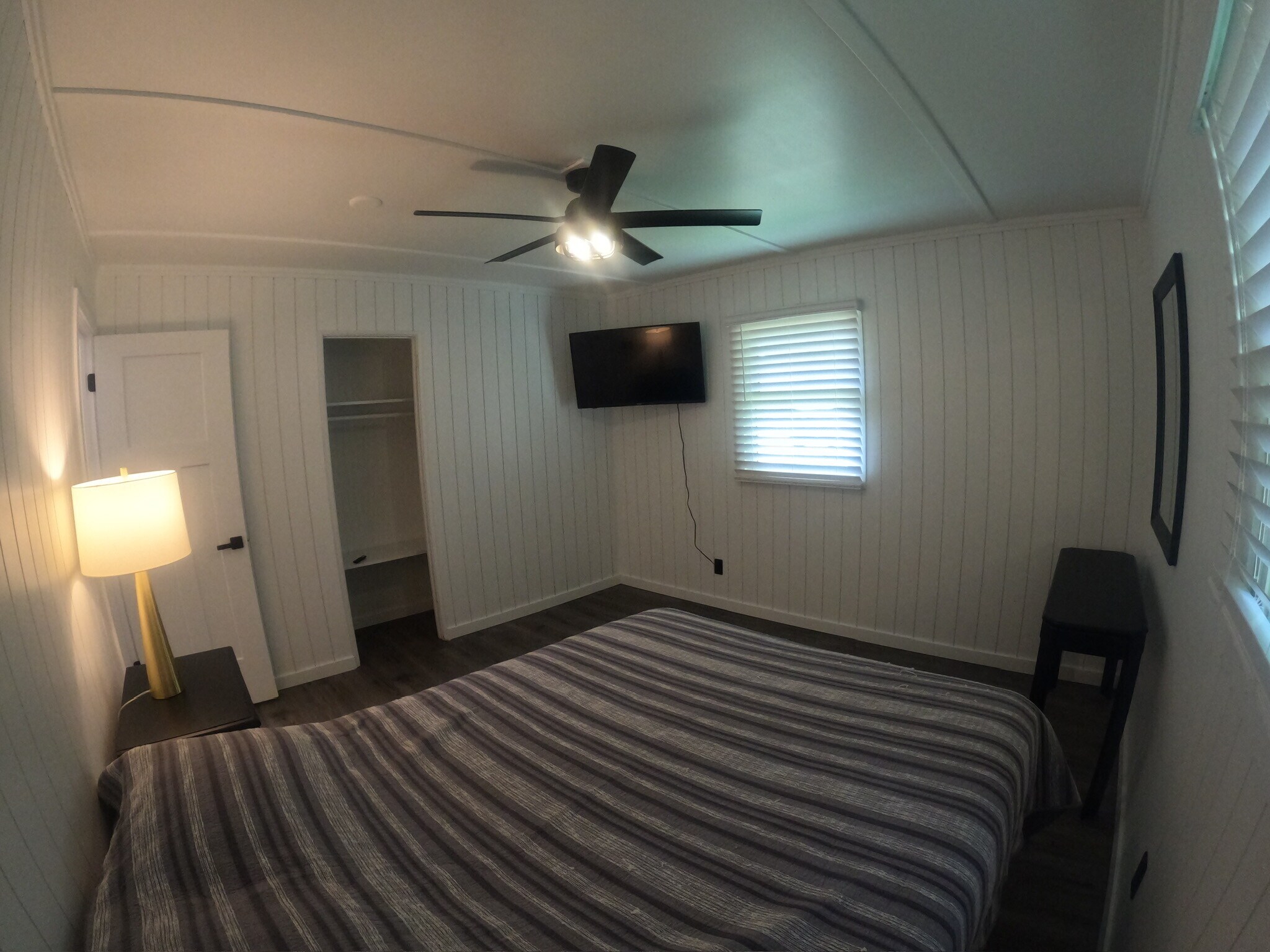 Building Photo - 937 Avenue B