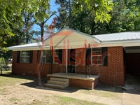 Building Photo - 136 Vance St
