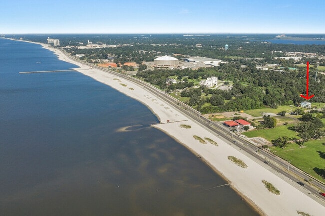 Building Photo - 139 Brady Dr