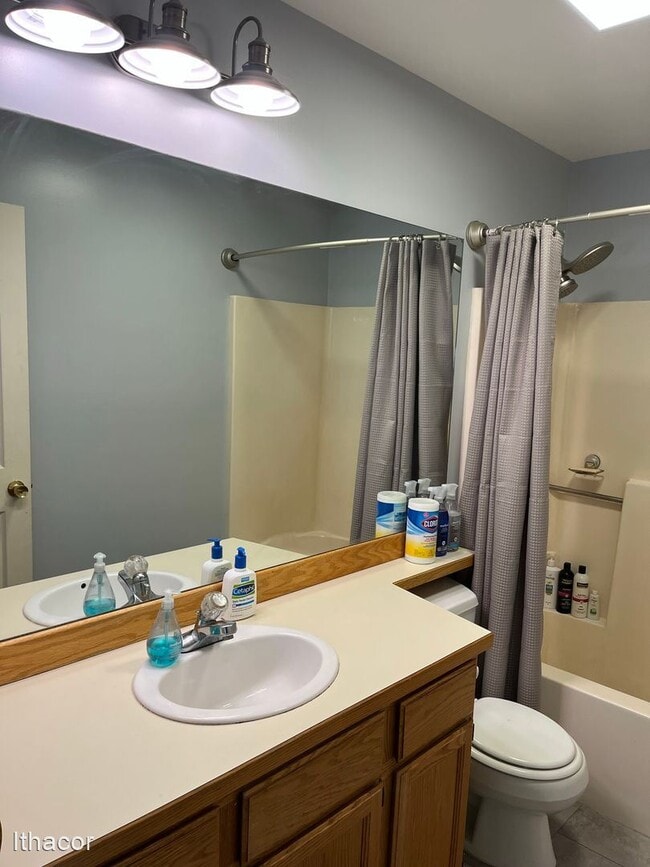 Building Photo - 3 br, 2.5 bath House - 169 Whitetail Dr