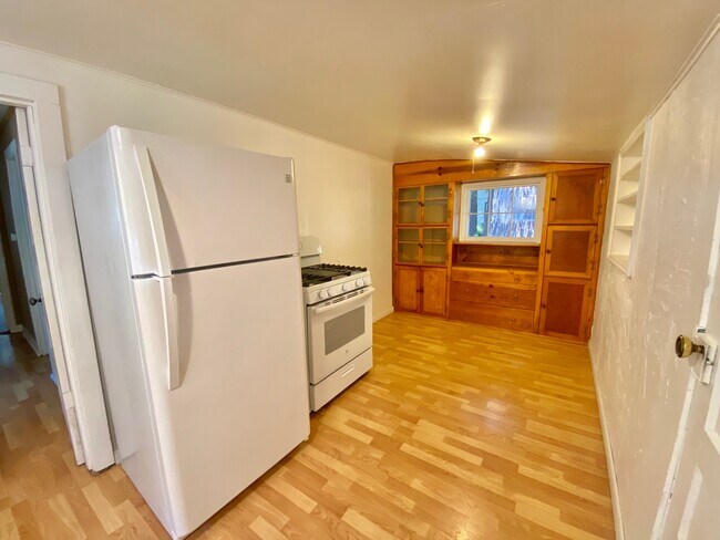 Building Photo - 10217 Ridgeview Dr