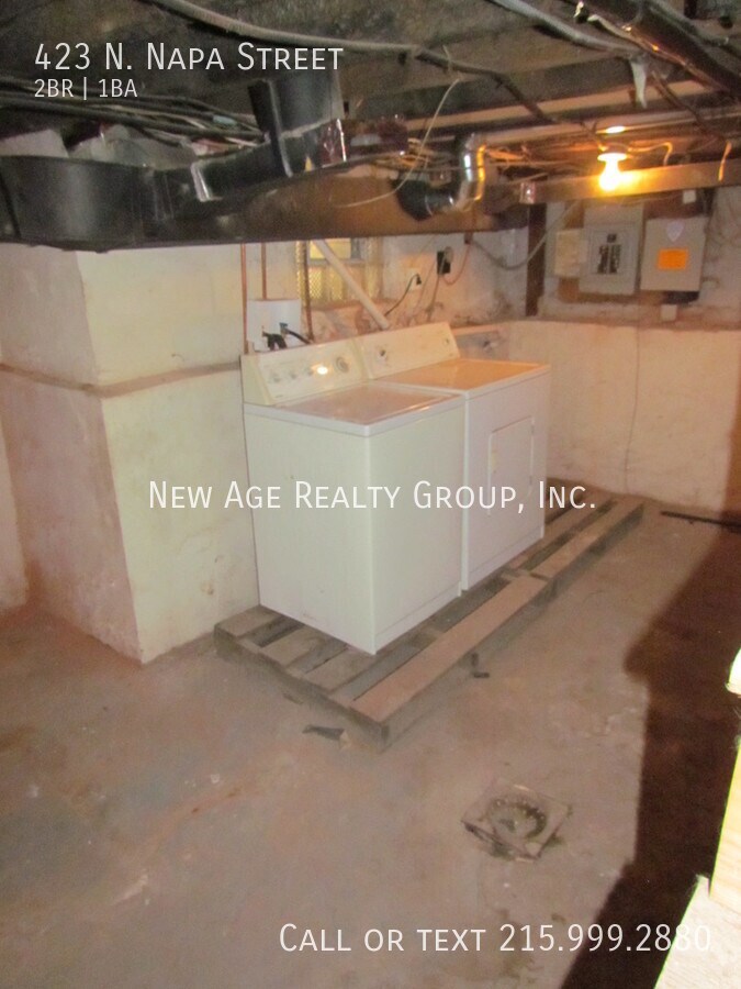 Building Photo - 423 N Napa St