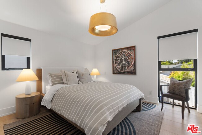 Building Photo - 929 Marco Pl