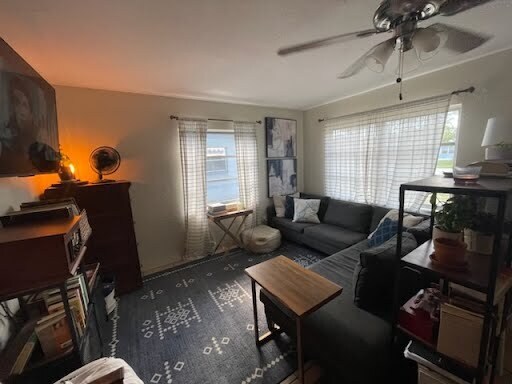 Building Photo - 173 38th Ave SE