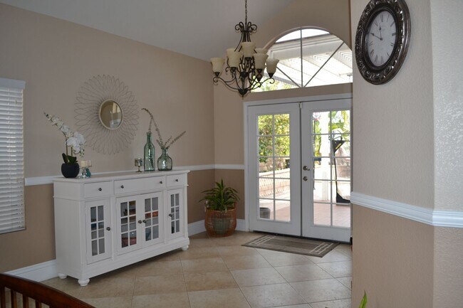 Building Photo - HOME WITH VIEW CORONA