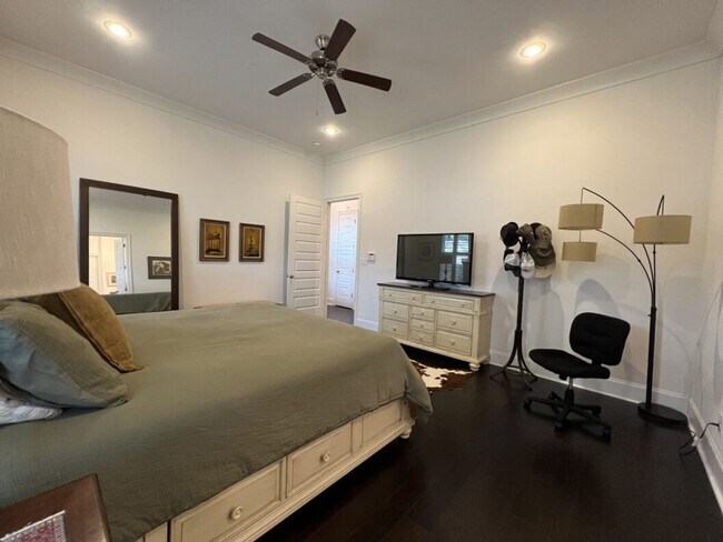 Building Photo - Luxury 4BR Home in Americana | 11 Ft Ceilings, Courtyard Living & Furnished Option at $3,950
