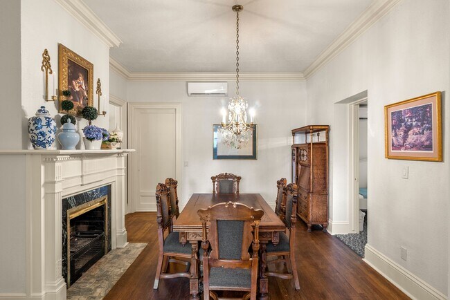 Building Photo - All-Utilities-Included Studio in Historic Bristol Manor | Pet Friendly