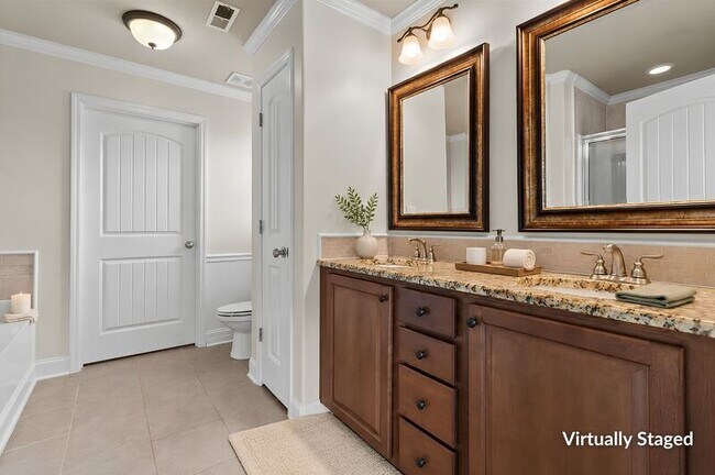 Building Photo - 2525 Millwood Cir SE