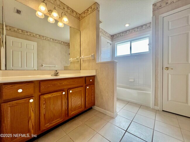 Building Photo - 2284 Emilys Way